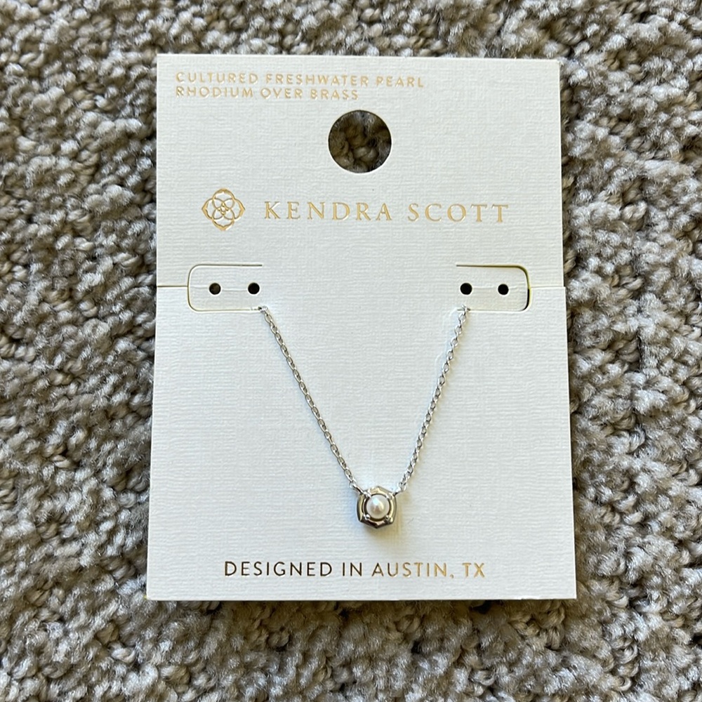 Kendra Scott silver and pearl necklace